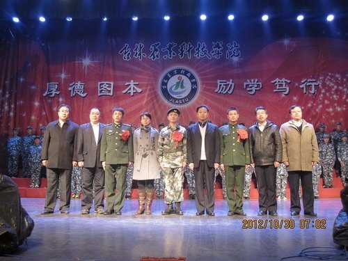 ϲӭʮ˴  ഺϲӭʮ˴  ഺ