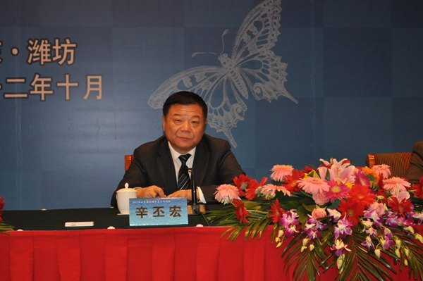 2012年山东高校辅导员工作论坛举办