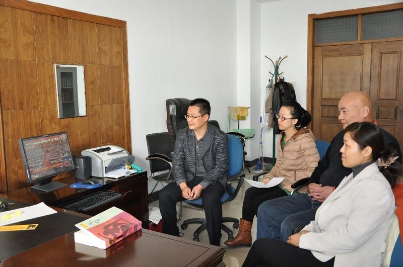 �б���ѧ��֯ʦ�������տ�����ʮ�˴��ֳ�ֱ��