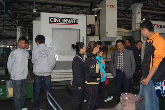 ��еѧԺרҵ����ʵϰ����Բ������