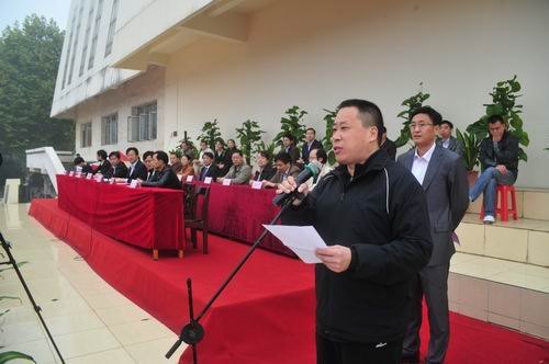 湖北工业大学2012年大学生田径运动会隆重举行