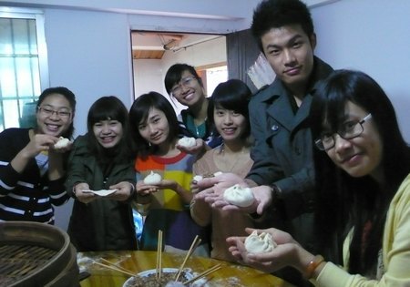 对外汉语教学团队组织留学生走进中国家庭