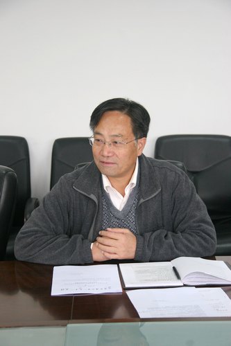 西安交大城市学院召开教工党支部书记会议 为学习贯彻十八大精神做好准备