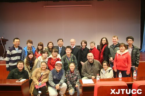 美国内布拉斯加林肯大学校长帕尔曼博士一行访问西安交通大学城市学院