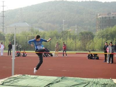 (图文)安徽工业大学工商学院师生参加校2012年田径运动会