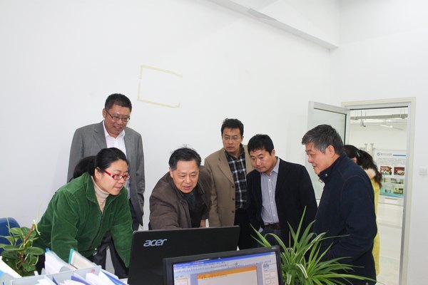 省教育厅体育课程建设检查评估专家组莅临烟台大学文经学院实地评估