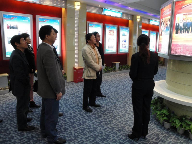 吴正佳院长一行前往兴发集团调研