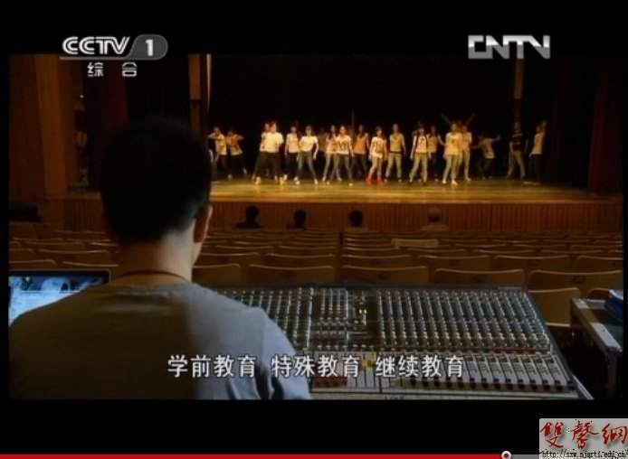 南京艺术学院参拍《科学发展铸辉煌》向党的十八大献礼