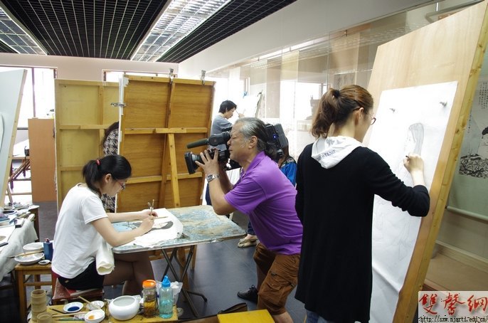 南京艺术学院参拍《科学发展铸辉煌》向党的十八大献礼