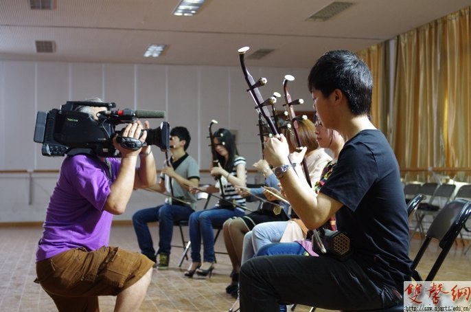 南京艺术学院参拍《科学发展铸辉煌》向党的十八大献礼