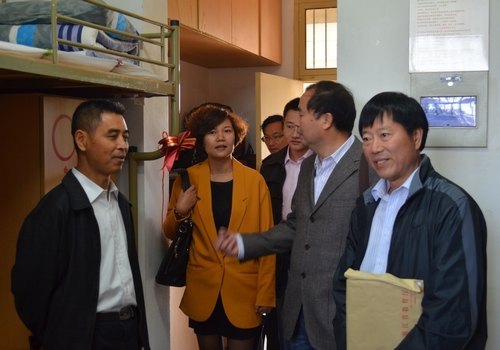 省高校文明寝室建设工作督查组来台州学院检查指导