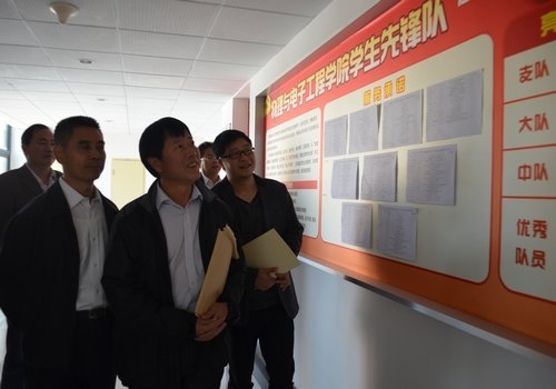 省高校文明寝室建设工作督查组来台州学院检查指导