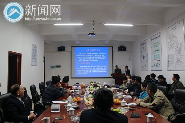 У�쵼�������ָ������У԰���蹤��