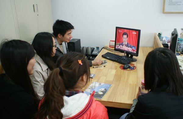 �Ͼ�����ѧԺʦ�������տ�����ʮ�˴�ʢ��