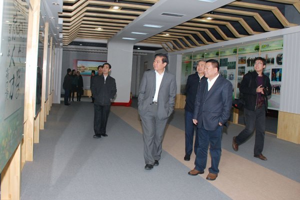 市领导来校调研有关工作