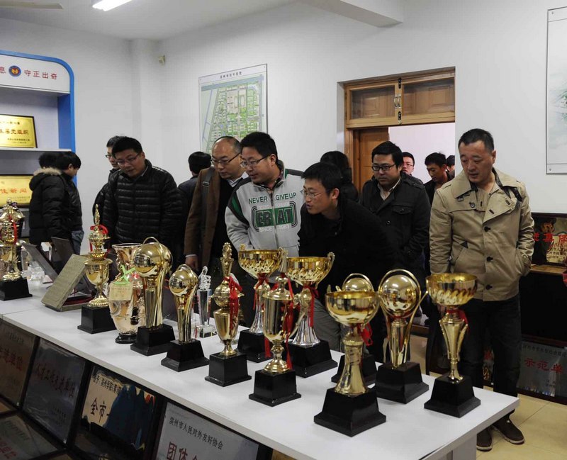 ���ݴ�ý���ſ�������У�ιۿ���