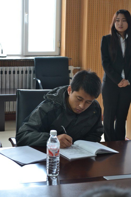 ��������ѧԺ����ѧϰʮ�˴�����̸��