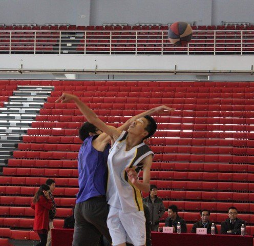 第二届“长春建筑学院杯”迎新生篮球赛圆满落下帷幕