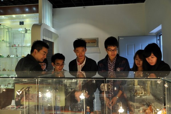 刘健校长接见三明学院教师指导的福建农林大学研究生