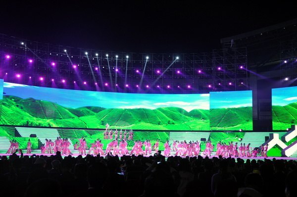 世界客属第25届恳亲大会隆重开幕