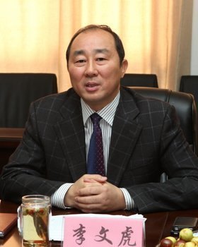 ̨���������������Ľ̻���ᶭ�³�������һ�з��ʳ��ݹ�ѧԺ