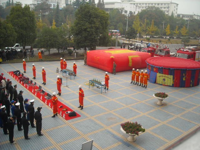 ���˲������� ����ƽ����г