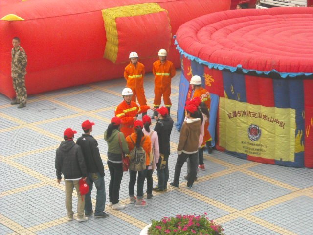 ���˲������� ����ƽ����г