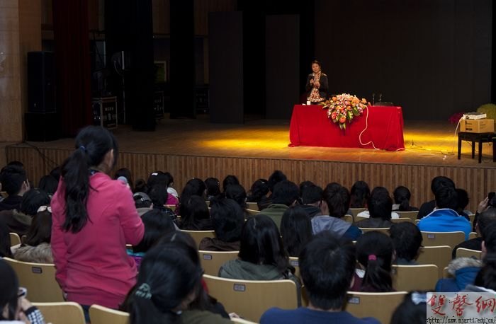 ���ǳ����š��α����ֻ�����������̸��ѧ����������