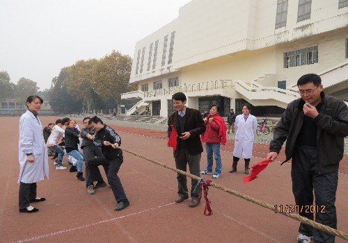 校医院成功举行2012冬季运动会