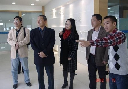 校知联会成员赴伟星集团考察调研