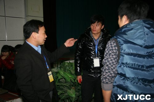 �����������ѧԺ����2013���ҵ���ۺ���У԰��Ƹ��