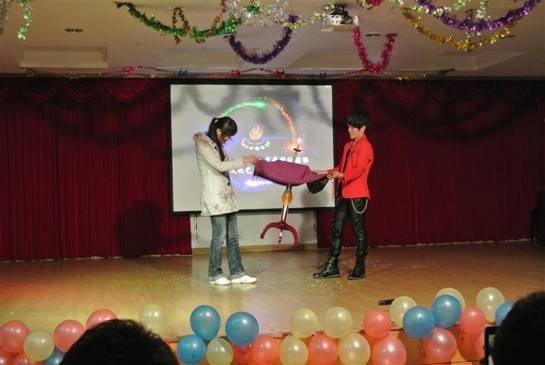 ��ͼ�ģ����ഺ������̨    ������������������չ�ҵ��ѧ����ѧԺ������Ƽ������Ļ���������ʽ��Ļ