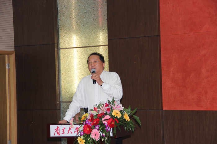 “大学生创赢南京?企业家导师高校行”报告会成功举行