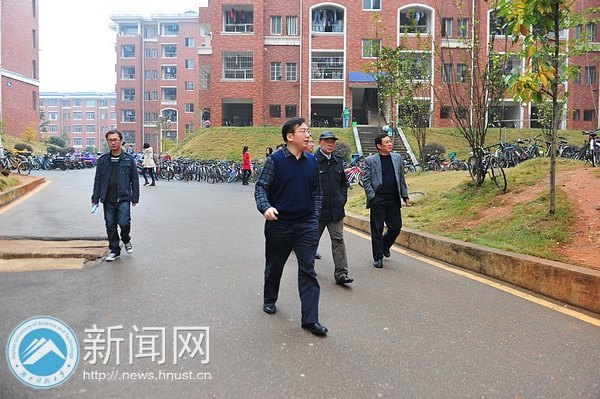 湖南科技大学2012年度社会管理综合治理考评工作汇报会举行