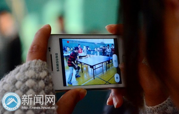 激情乒乓 运动健将奋力争雄