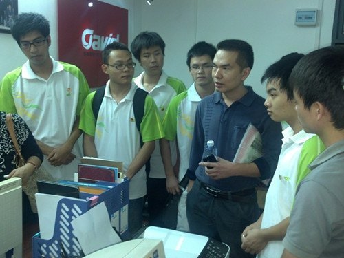 化工学院与茂名市人社局联合举办大学生创业教育主题活动