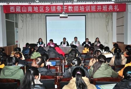 ����ɽ�ϵ�������ѧǰ�Ǹɽ�ʦ��ѵ���ڳ�ɳʦ��ѧУ����