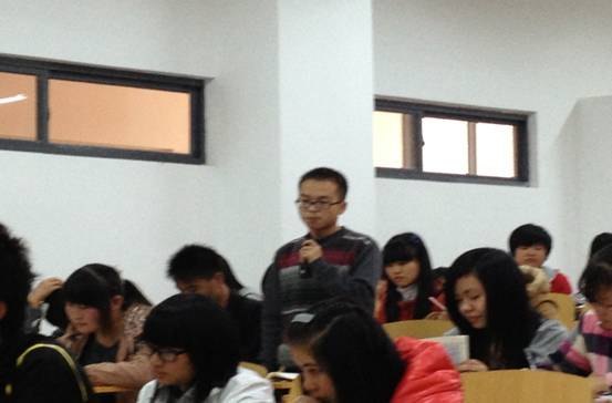 云南师范大学商学院进行2012—2013学年上学期杨林校区期中教学检查