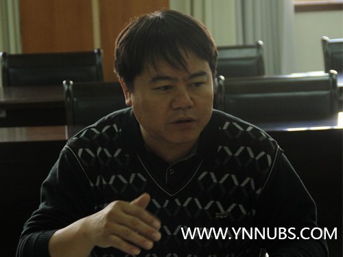 云南师范大学商学院召开人大代表换届选举工作及关于缴纳特殊党团费捐建新农村--科技文化图书室的会议