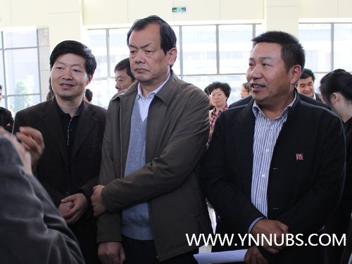 云南省委常委、高校工委书记李培一行到云南师范大学商学院杨林校区调研