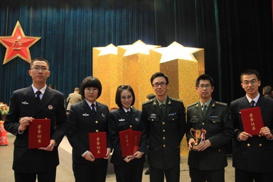 辩论赛场展风采 夺冠献礼党代会——国防生队首获“话青春使命”吴孟超杯军校大学生辩论赛冠军