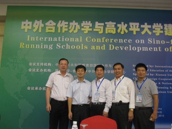 ����У��һ�г�ϯ���������ѧ���ˮƽ��ѧ����������ֻ�