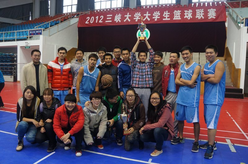 ϿѧƼѧԺŮ˫˫Ӯھ