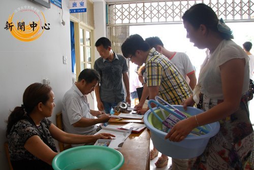 【组图】江汉大学文理学院2012级新生接待工作圆满结束