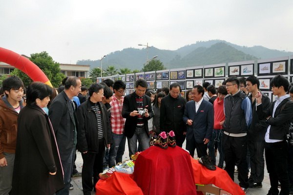 У쵼μѧԺЬƱҵƷչĻʽ