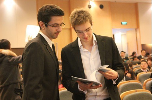 第四届东华大学模拟联合国大会举行