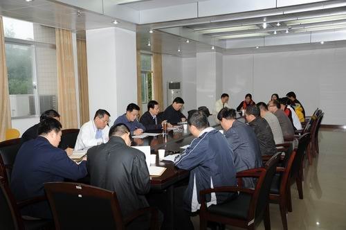 王恒胤主持召开学生安全教育管理工作会议