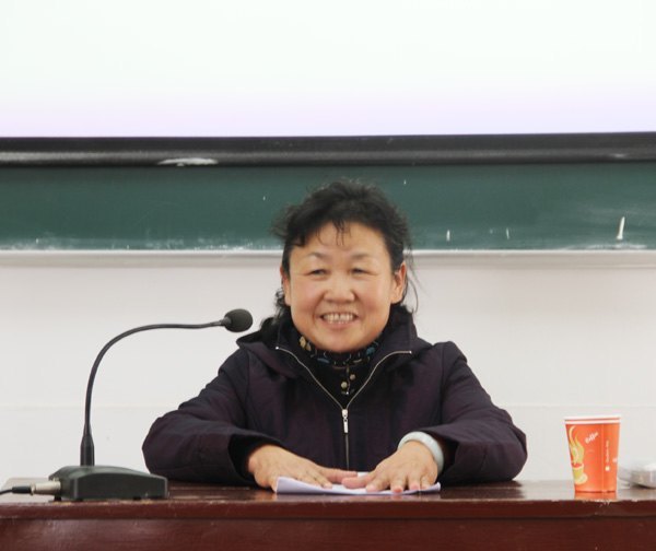 加强教育系统反腐倡廉建设——校领导为市第十四期校长培训班作专题讲座