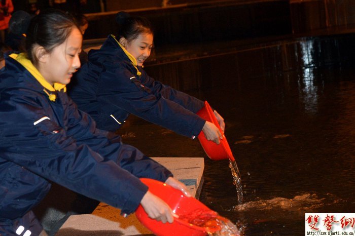 南京艺术学院举行“百岁泉”竣工开泉仪式