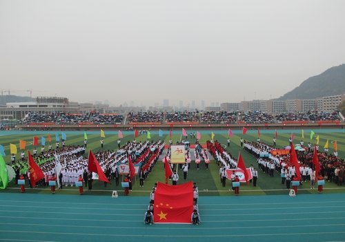 校第22届田径运动会(椒江校区)隆重开幕
